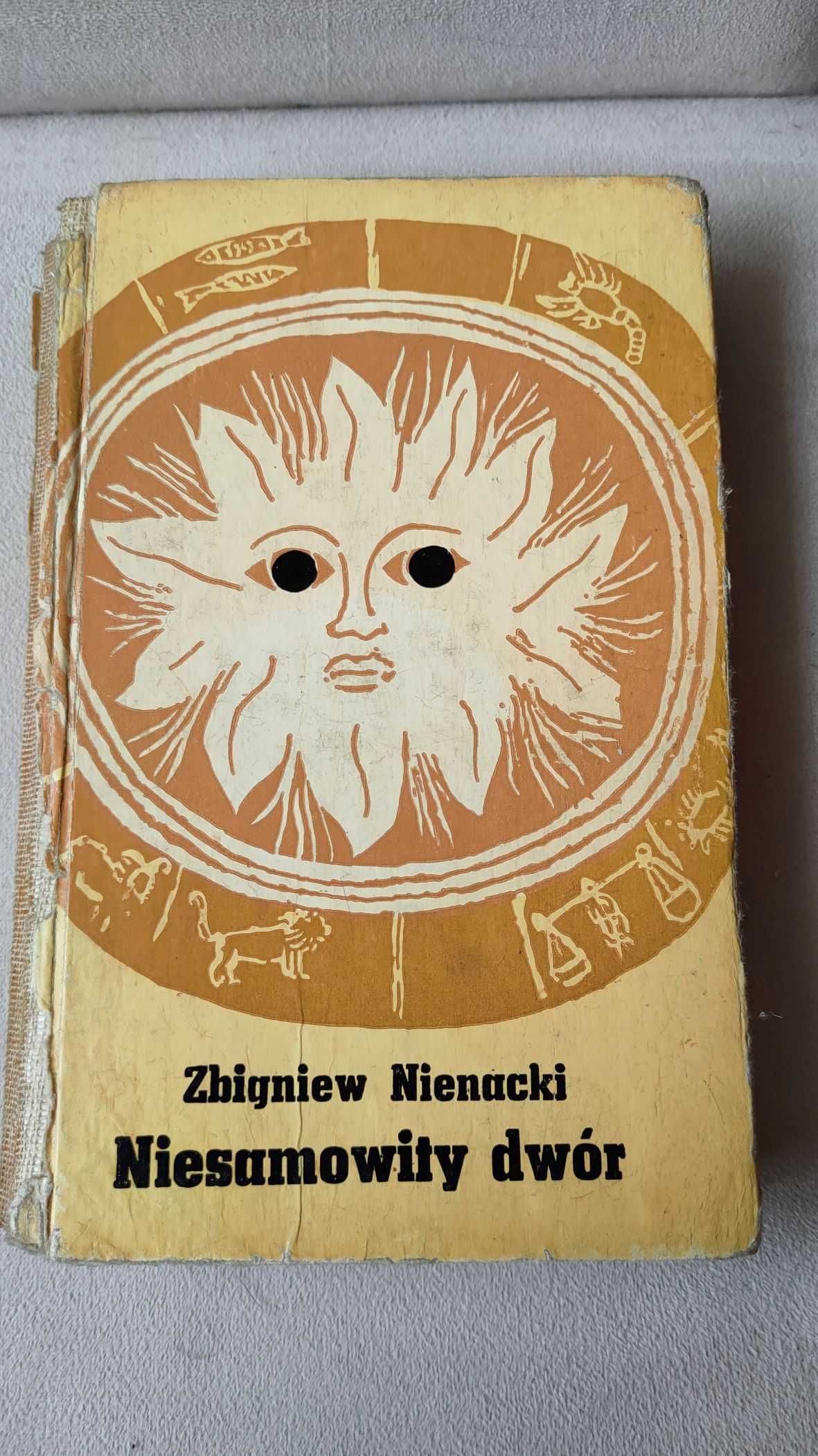 „Niesamowity dwór” Zbigniew Nienacki 1977 + GRATIS książka