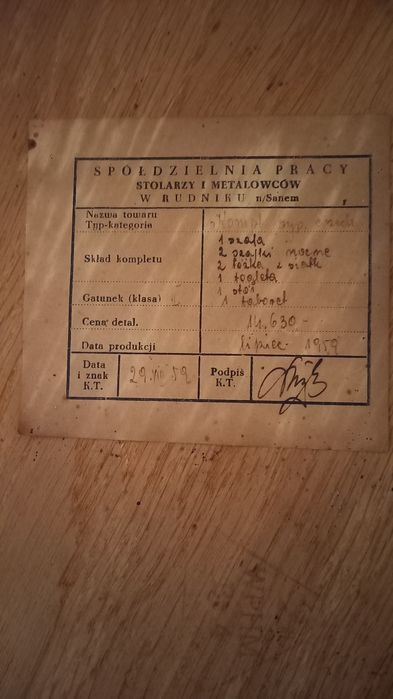 Szafa drewniana, trzydrzwiowa - orzech, z 1959r