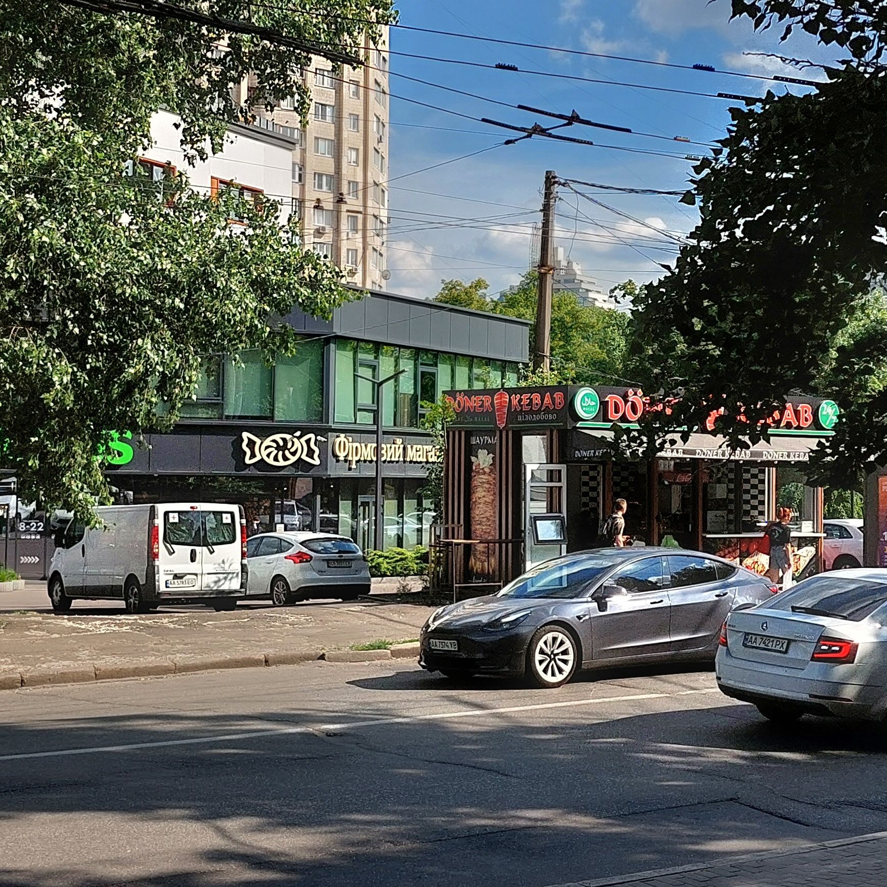 Продам коммерческое  помещения 75 м² Овручска 17. Фасад. ПРОМЕНАД!!