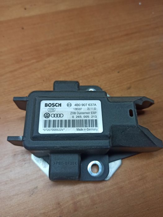 Датчик поперечного ускорения (ESP) 4B0907637A VAG
