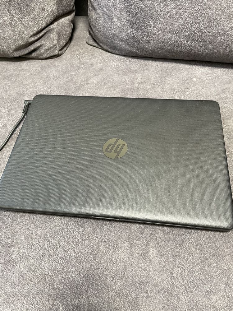 Продам ноутбук HP 15-ra023ur