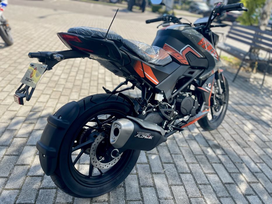 Мотоцикл GEON VERTEX 300