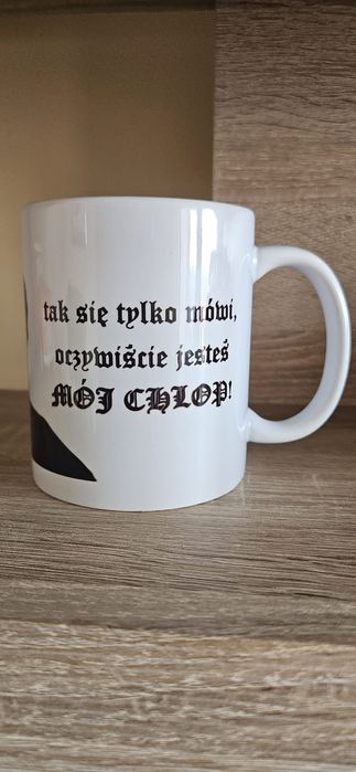 Kubek ceramiczny z motywem z serialu 1670 jesteś swój chłop nowy 330ml