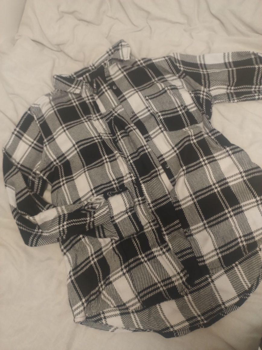 Koszula oversize w kratę czarno biała Basic narzutka