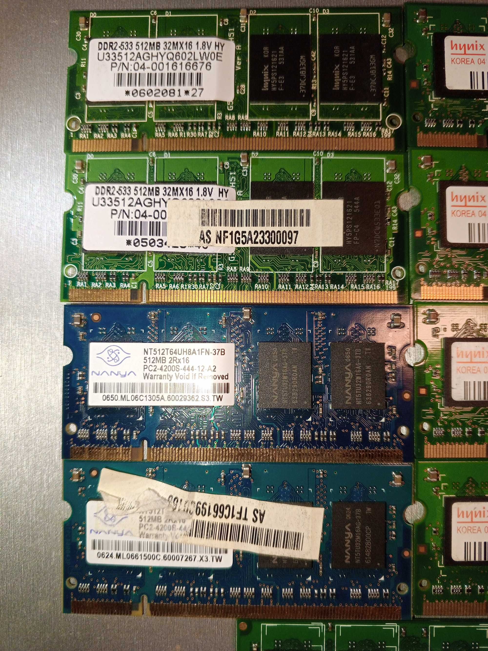 Оперативна пам'ять ноутбука SODIMM DDR2 512Mb парна.