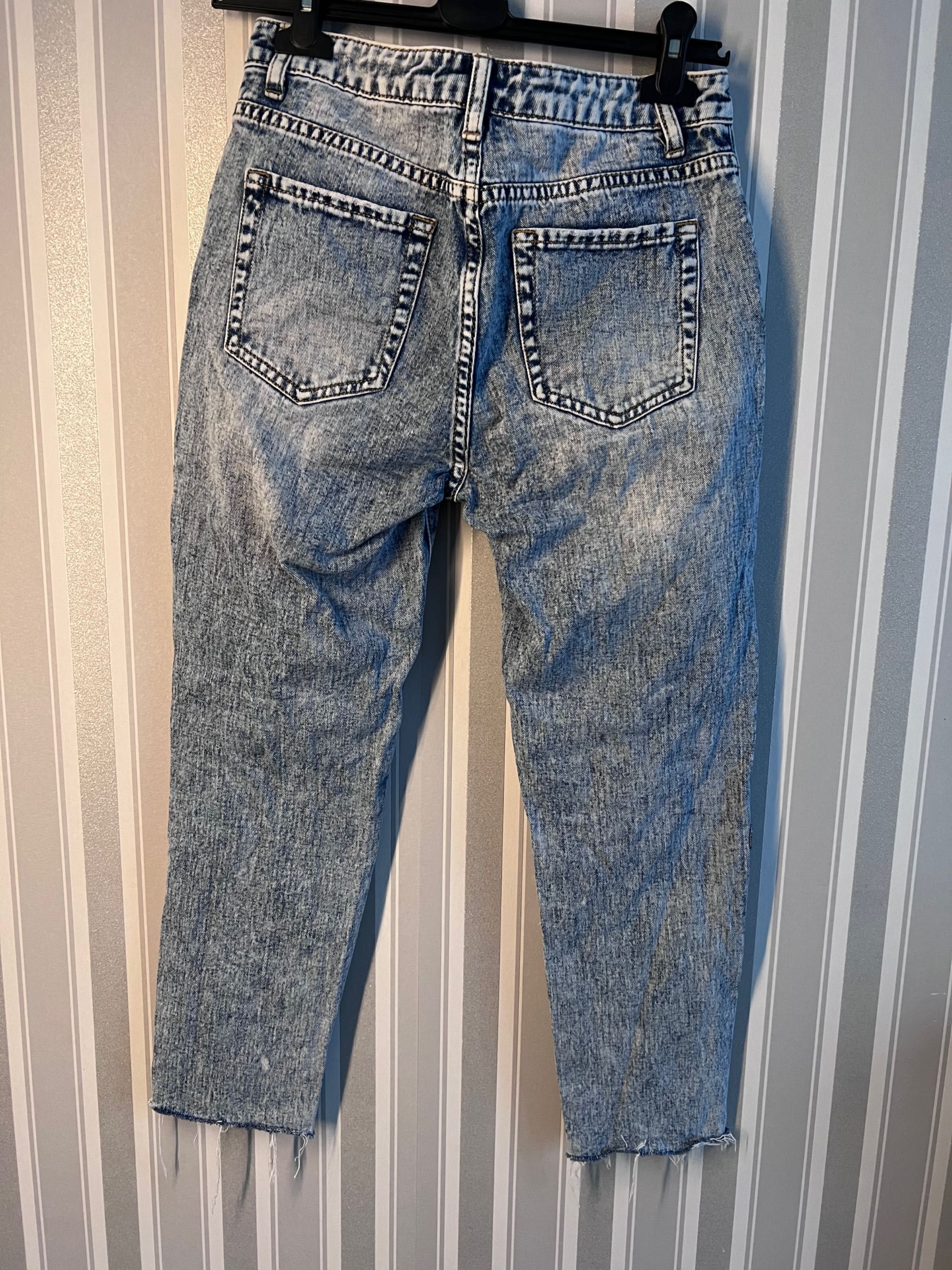 Spodnie jeansowe custom przetarcia naszywki dziury rozmiar XS jeans