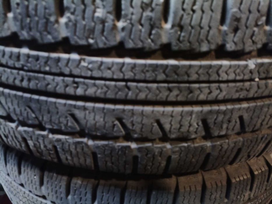 Шина Nokian WR C Van 195/70 R15C 104/102SКомпл- цена за штуку). Зима