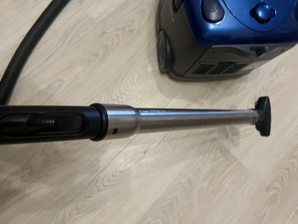 Пылесос LG Hippo