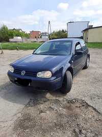 Ładny Volkswagen Golf 2003 1.4 benzyna