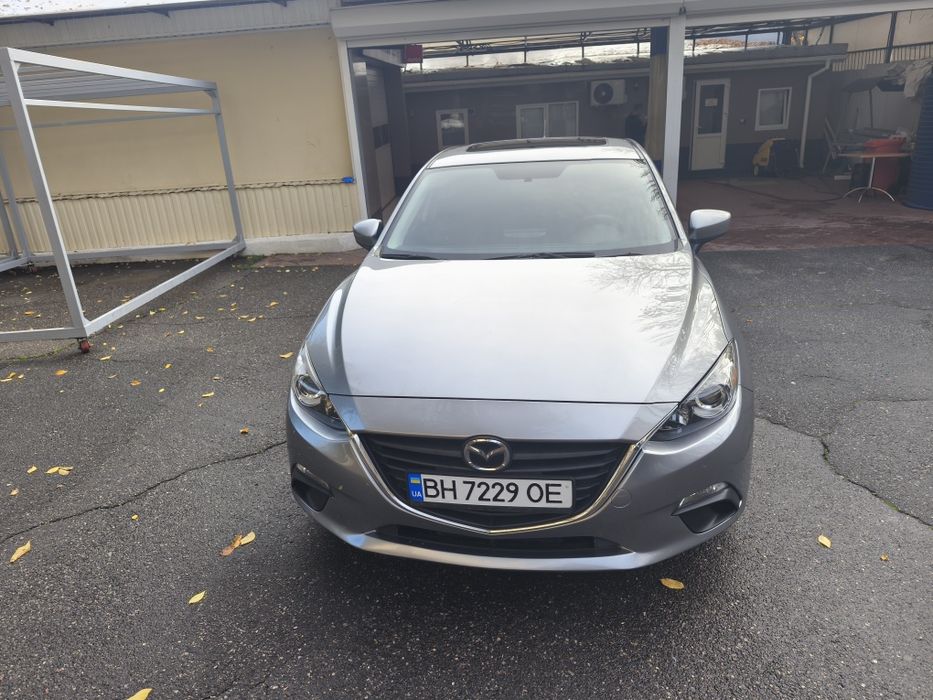 Мазда 3  2014 г 2.0 бензин автомат