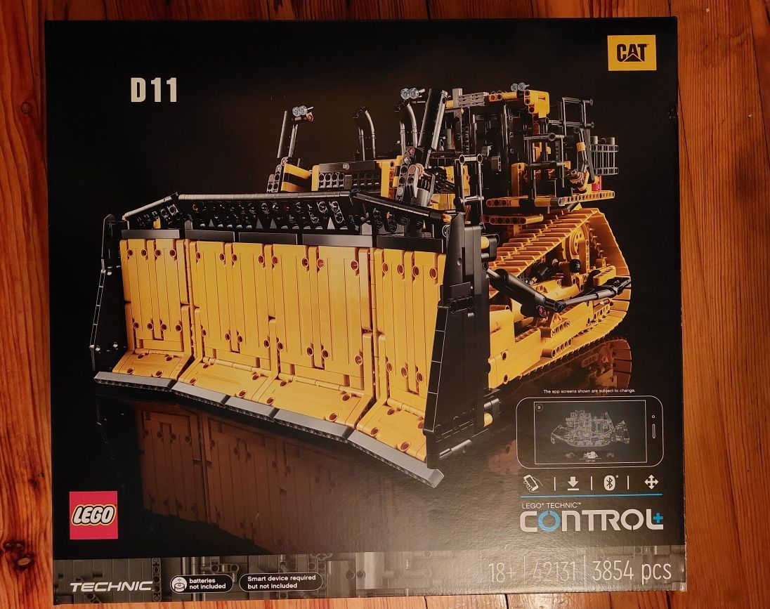 LEGO® 42131 Technic - Sterowany przez aplikację buldożer Cat D11