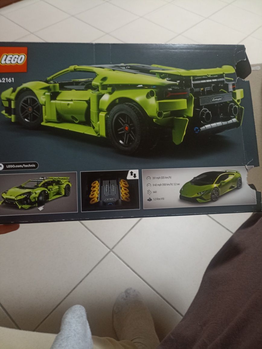 LEGO Technic 42161 Lamborghini Huracan Tecnica