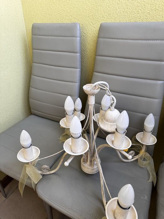 Люстра в комплекті лампочки (8 плафонів)