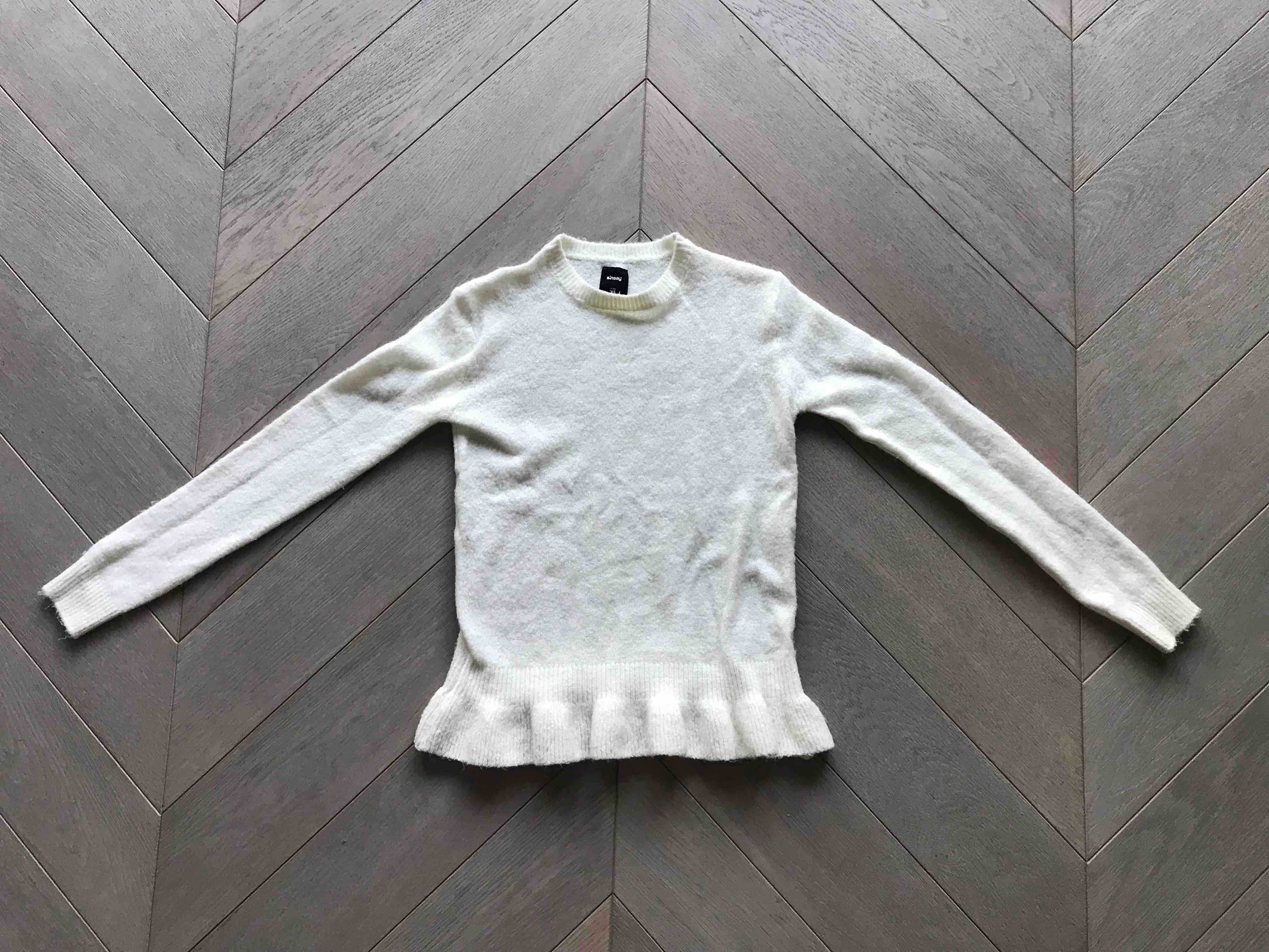 Sinsey sweterek w rozmiarze XS biały
