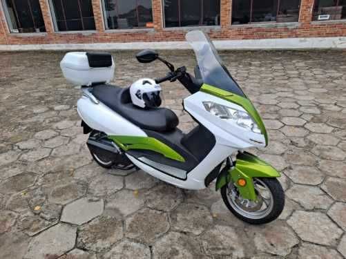 Motocykl skuter elektryczny Puma