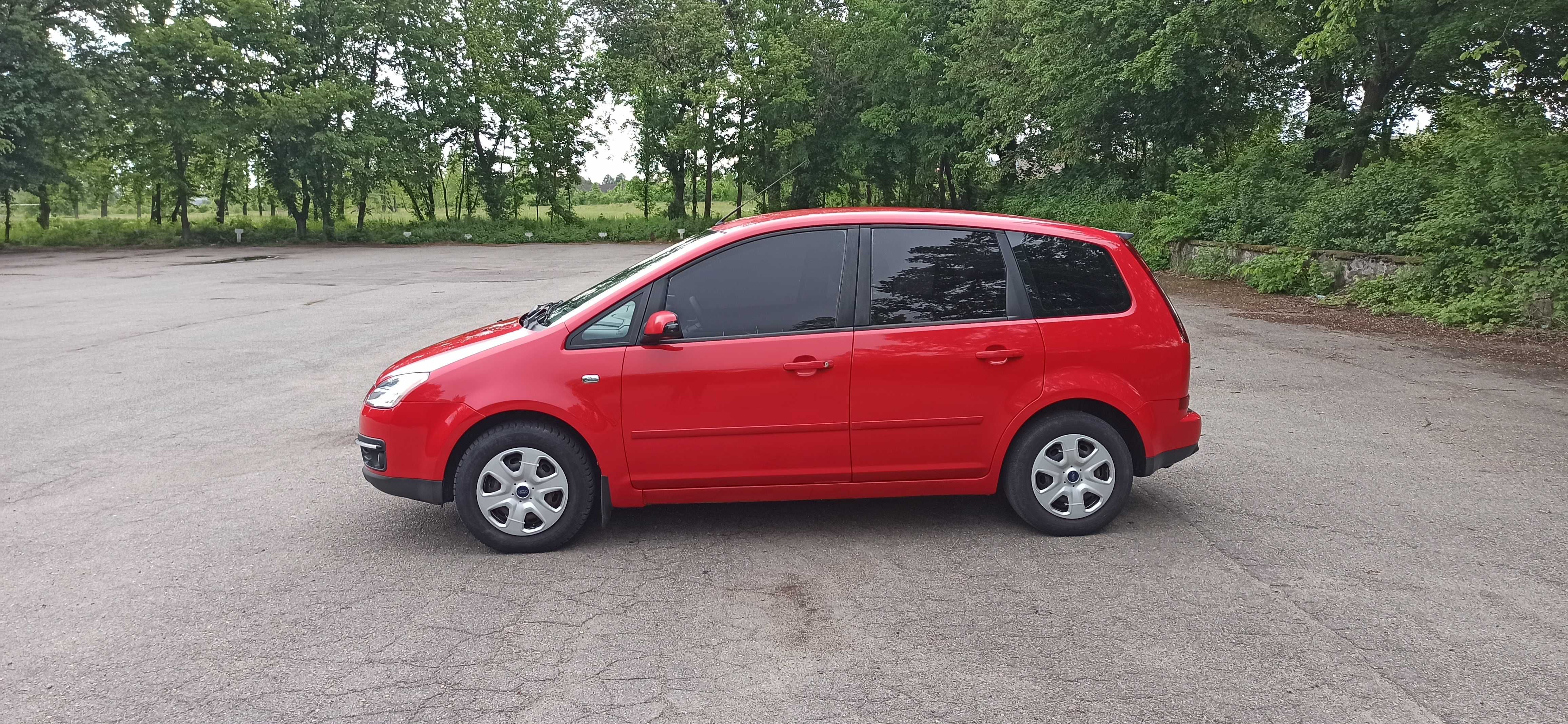 Ford Focus C-MAX 1.6 дизель, комплектація Chia.
