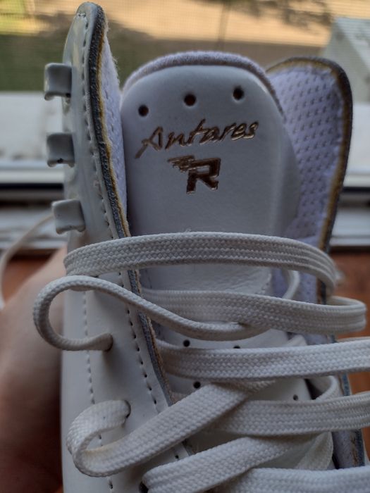 Коньки фигурные детские Risport Antares 180