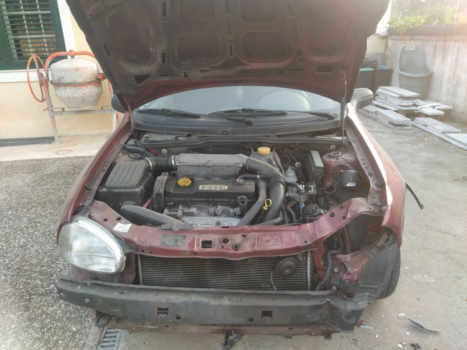 Para peças ou reparar Opel Corsa B 1996 Gasoleo