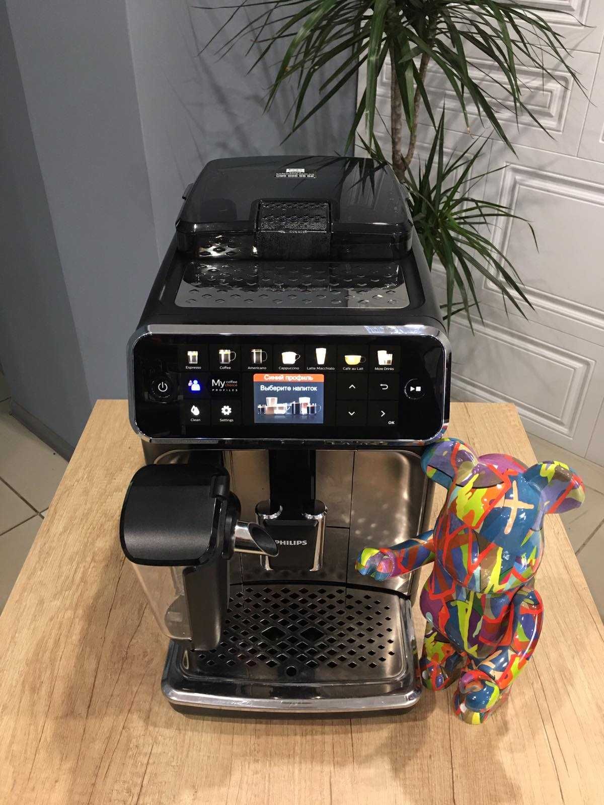 Кофеварка кофемашина Philips Latte Go серии 5400