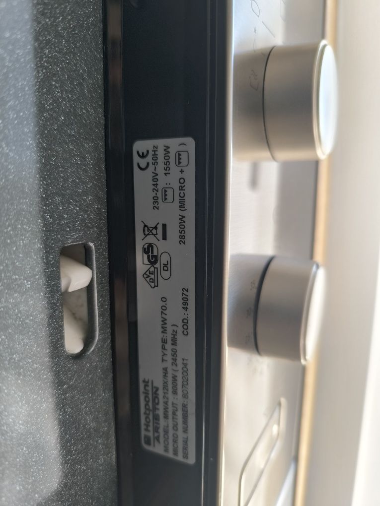 Microondas de encastre Ariston-hotpoint