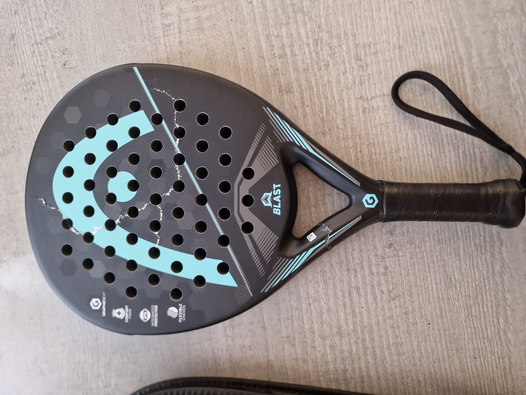 Raquete padel Head xt graphene blast (danificada)