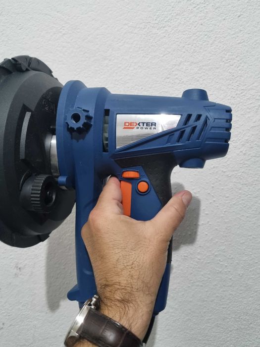 Lixadora DEXTER 750W - Praticamente nova (Só usada 1 vez)