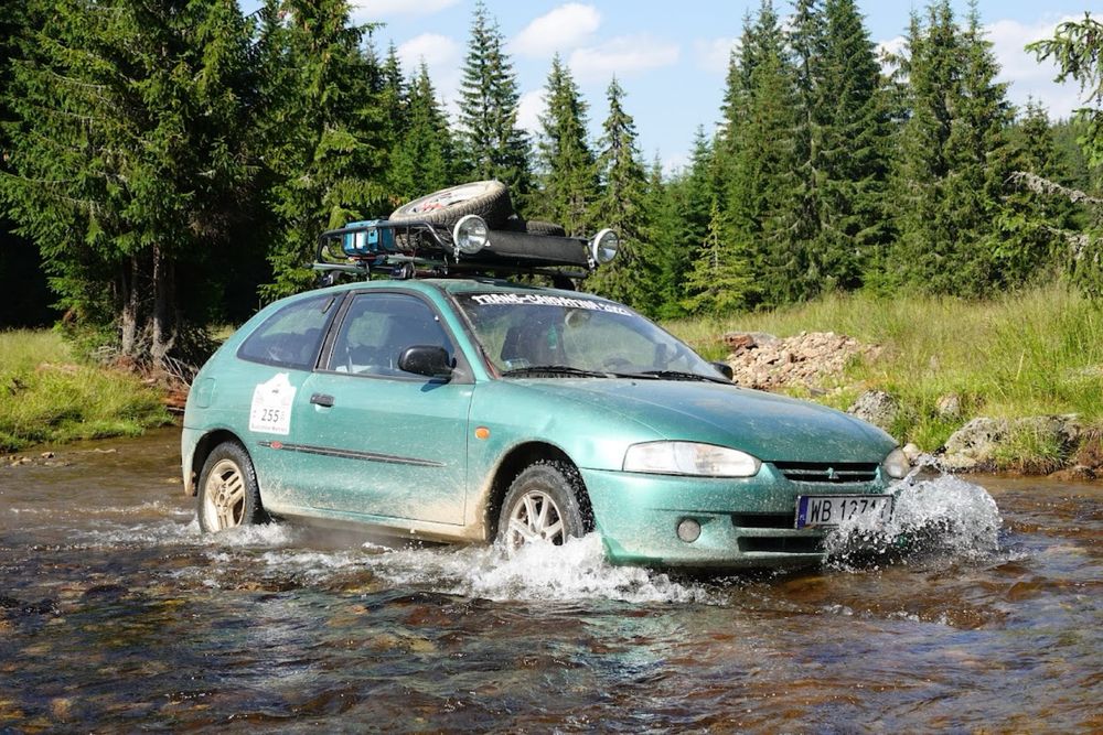 Mitsubishi Colt 99 na części