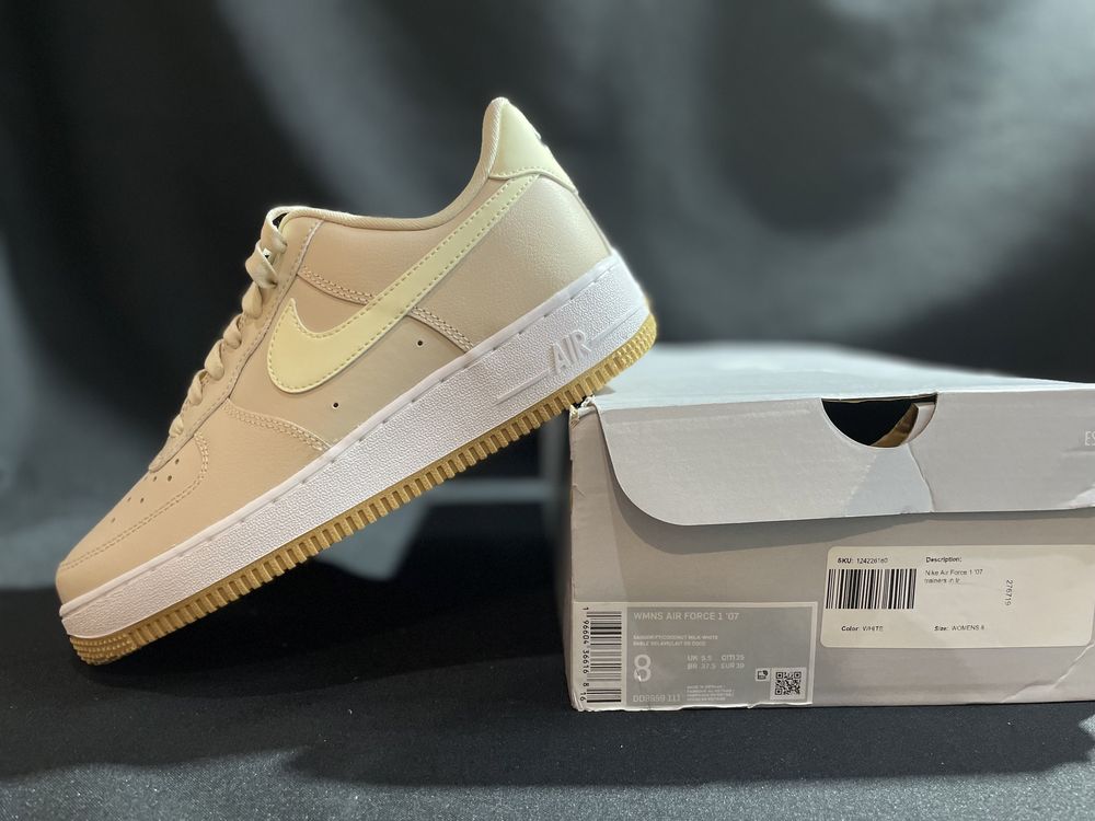 Кросівки жіночі W Nike Air Force 1 07 оригінал