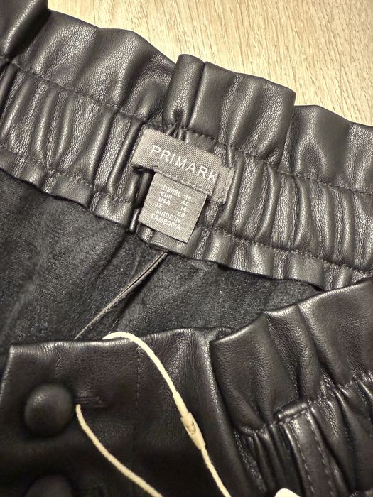 шкіряні шорти на резинці і високій посадці primark 46/2-3xl