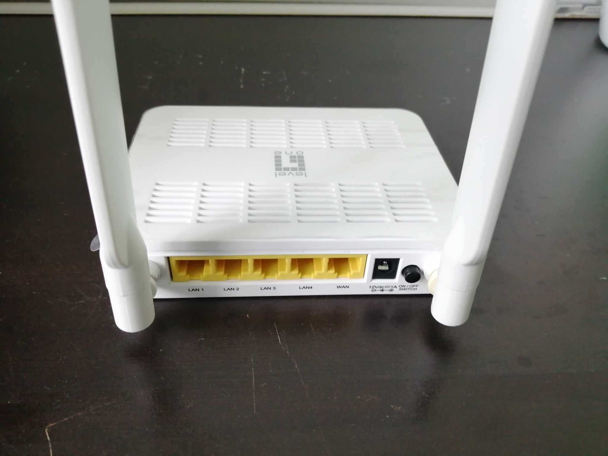 Router LevelOne WGR-8031