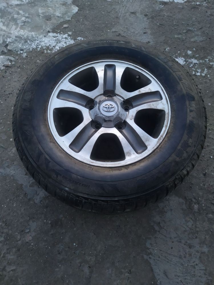 Колесо с диском новое 265/65/17 Bridgestone Blizak