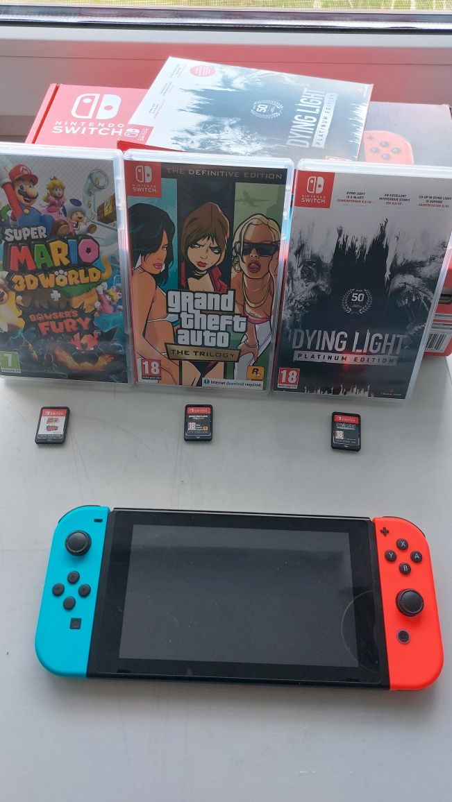 Nintendo Switch i