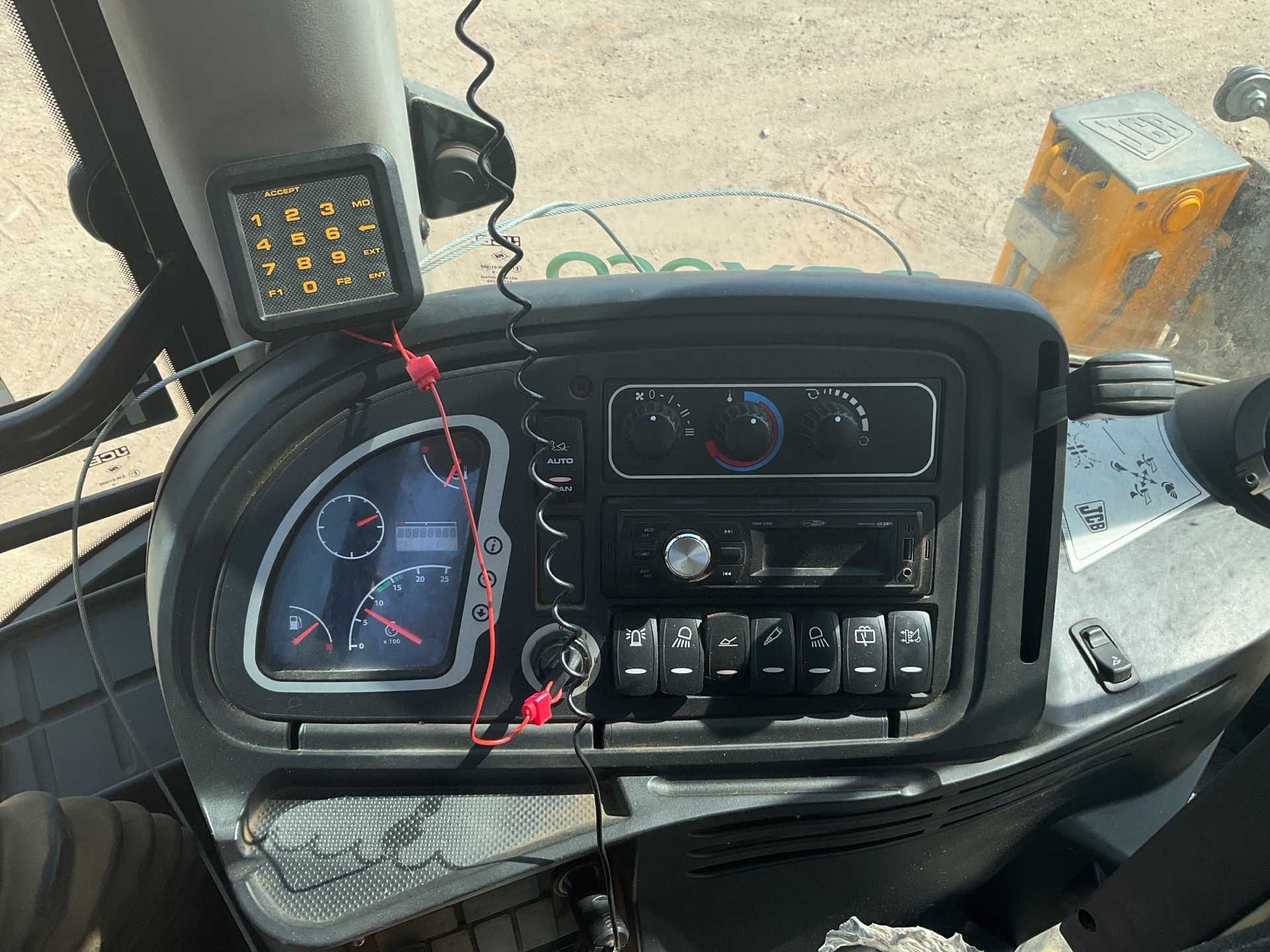 Retroescavadora JCB 3CX 2019