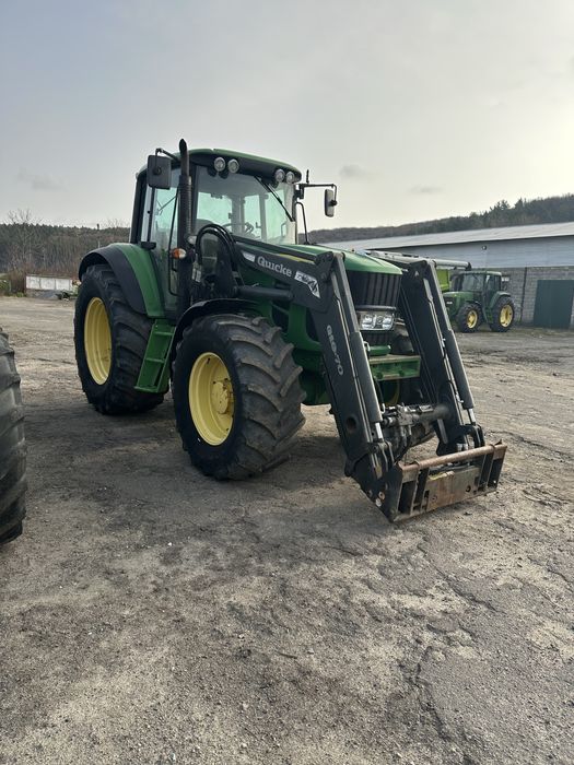 Трактор John Deere 6930 Premium з фронтальним навантажувачем