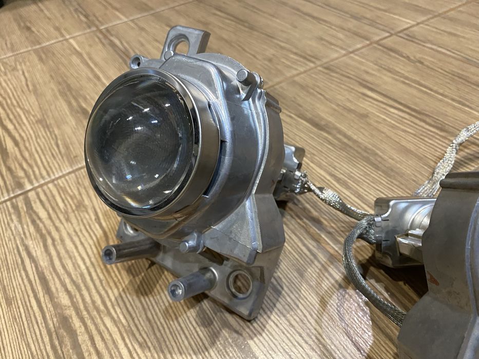 Линзы с лампочками 800 грн пара ксенон