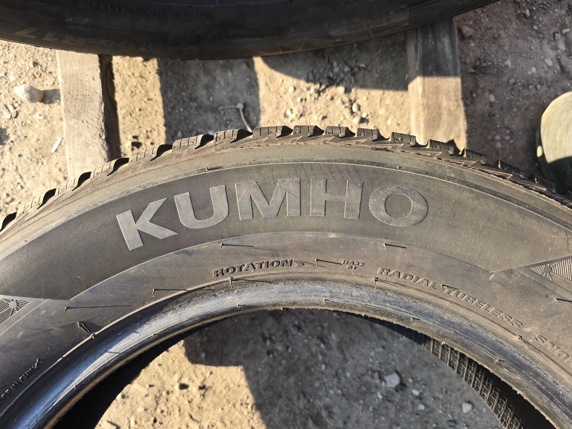 Sprzedam Opony Całoroczne Kumho Solus 4S 215/65r17 4 sztuki 2022r