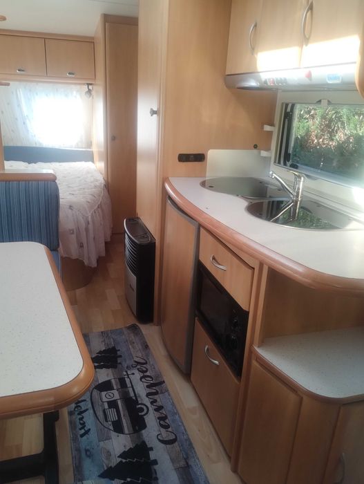 Przyczepa Hobby 560 KMFE 6 osób łóżko piętrowe