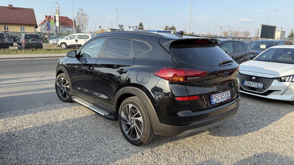 Hiunday tucson czarny 1,6TGDI 177km