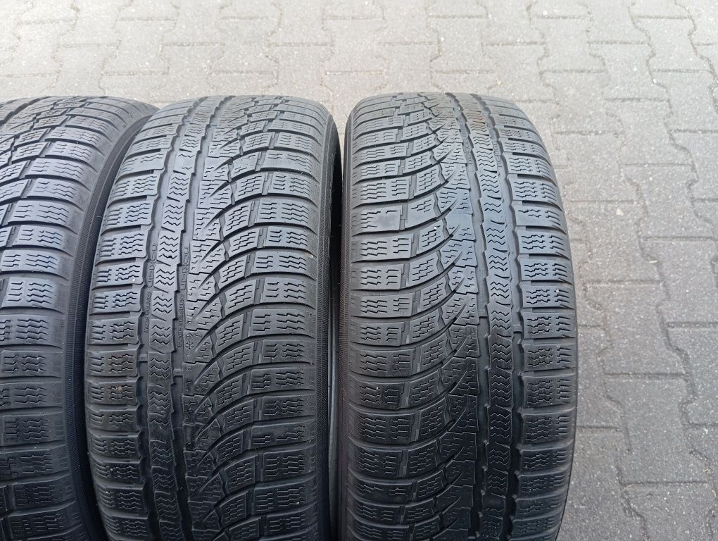 4szt zimówki Nokian WRA4,  215/55/17 98V XL gumy 6,5-7