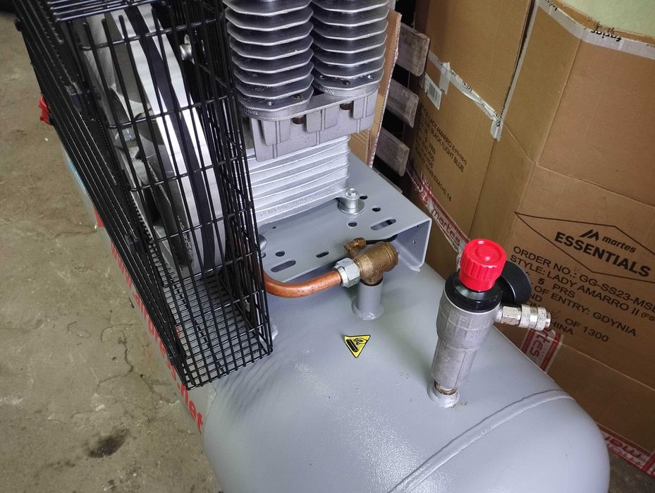MARKOWY Kompresor dwutłokowy AIRPRESS HK 700-300 made in ITALY 11 bar