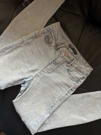 Spodnie jeansy Cropp 32 XXS jasne jeans rurki