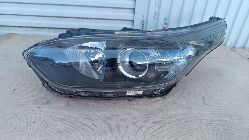 Vendo farol esquerdo de Kia Ceed ano 2021/23