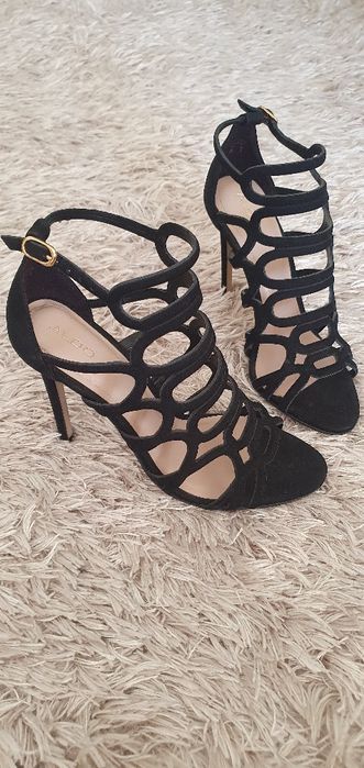 Sandálias Aldo (novas)