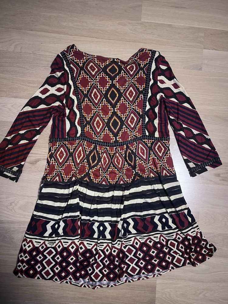 Krótka sukienka Desigual