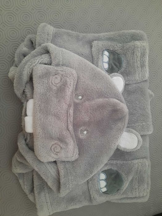 Robe bebé  cinzento 2 anos