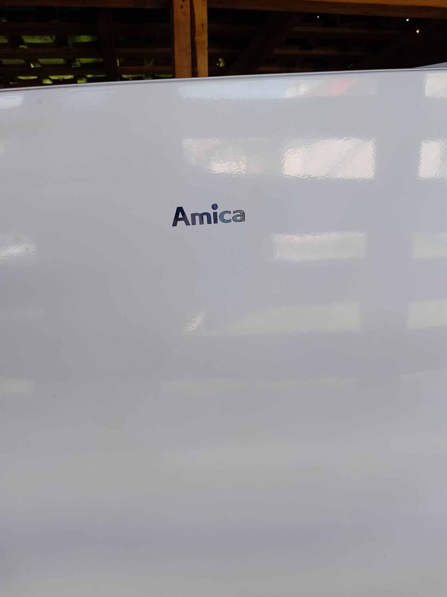 Sprzedam lodówko zamrażarke  Amica w bardzo dobrym stanie...
