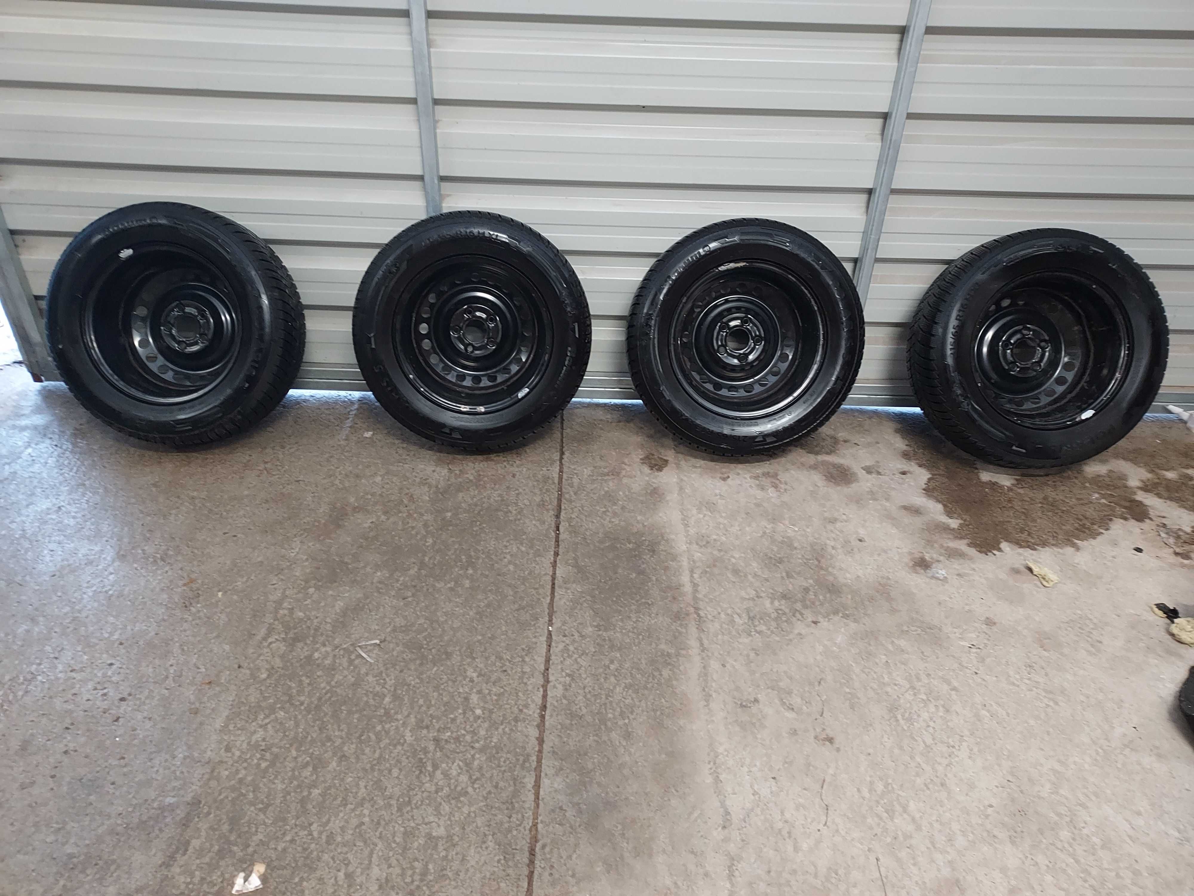 Koła Felgi Opony Zimowe Barum Polaris 5 215/65R16 Renault
