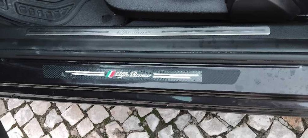 ALFA ROMEU MITO  1.6 JTD Distinctive