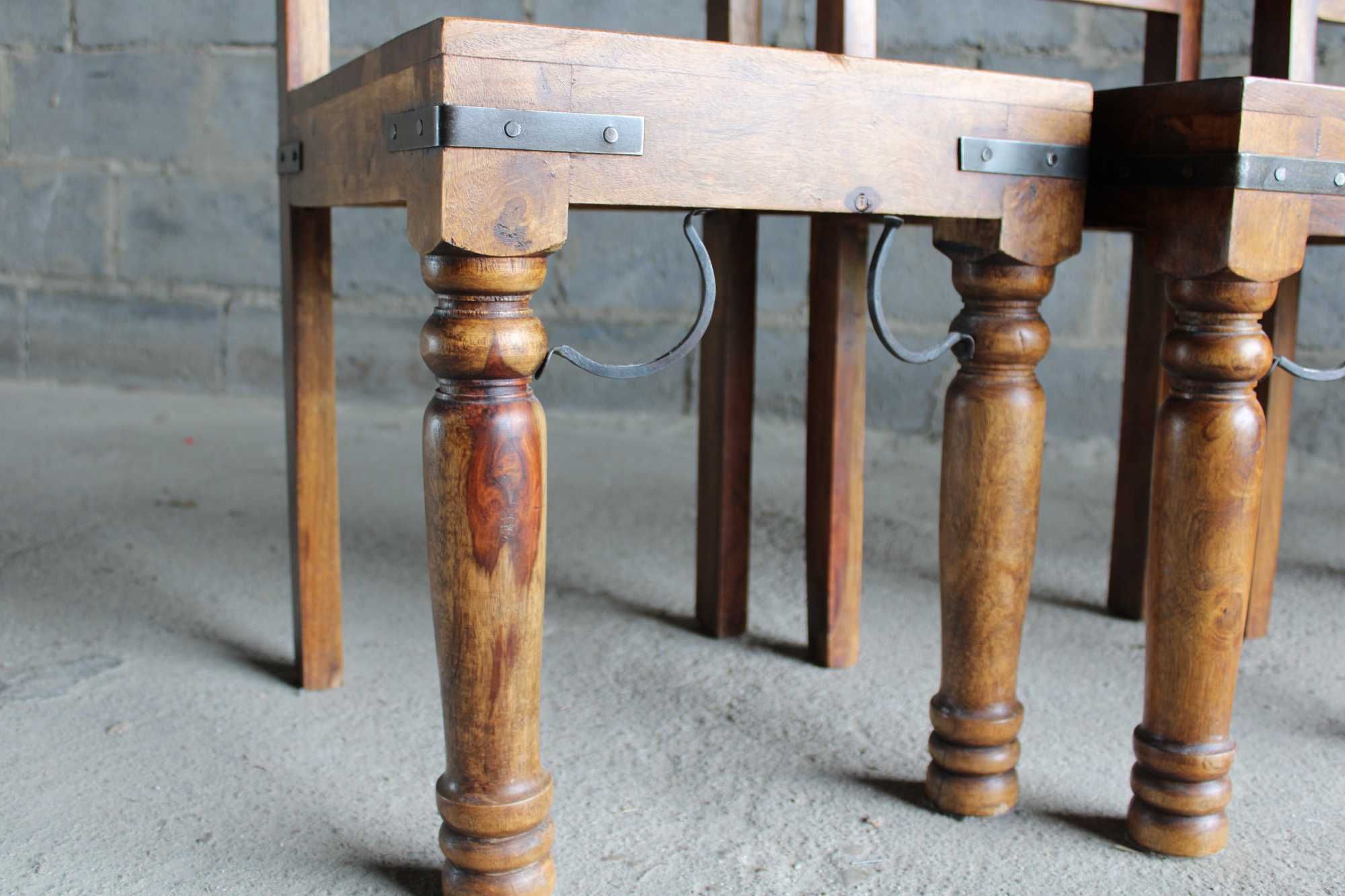 Krzesła kolonialne metaloplastyka  krzesło