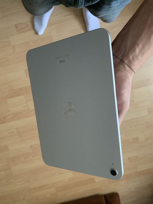 Продам Ipad в хорошем состоянии Торг